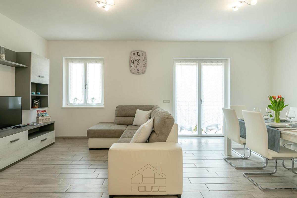 شقة Dea House نيسّو المظهر الخارجي الصورة